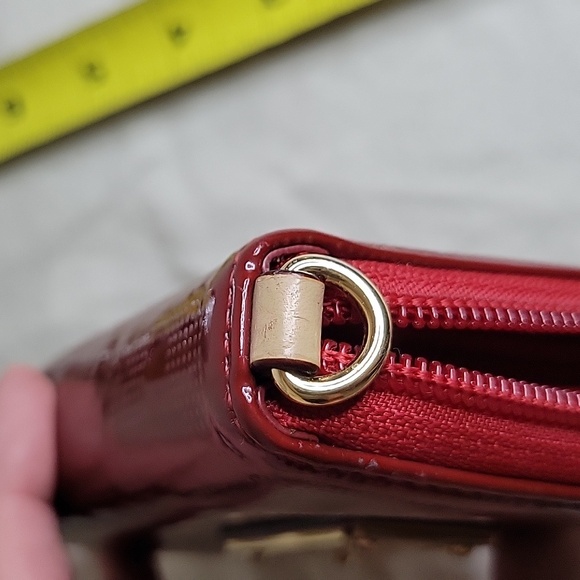 Michael Kors Mini Wallet - Picture 16 of 16